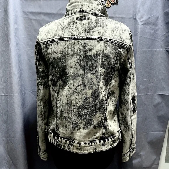 BONGO Acid Wash Distressed Jeans Jacket - Picture 2 of 6
